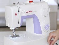 SINGER - SEWING MACHINE SIMPLE 3232